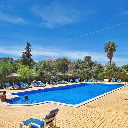 #014 Mar & By Holidays Апартаменты