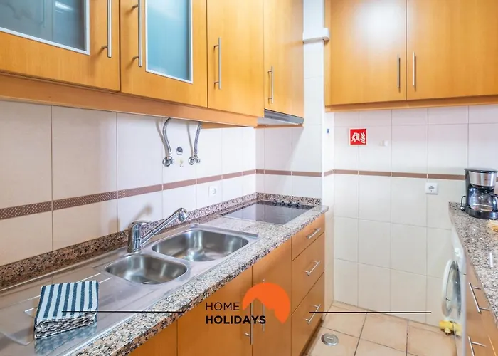 #014 Mar & By Holidays