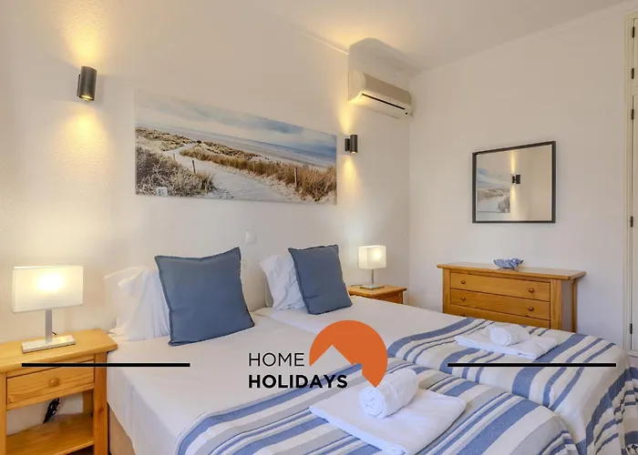 #014 Mar & By Holidays