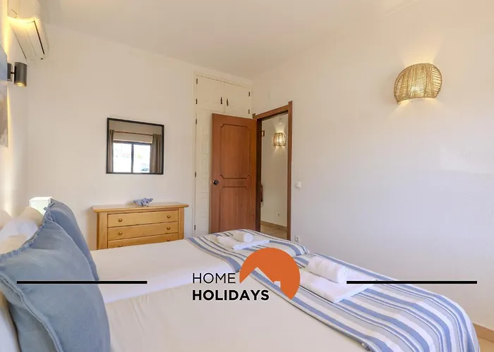 #014 Mar & By Holidays