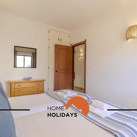 #014 Verissimo Ii By Holidays